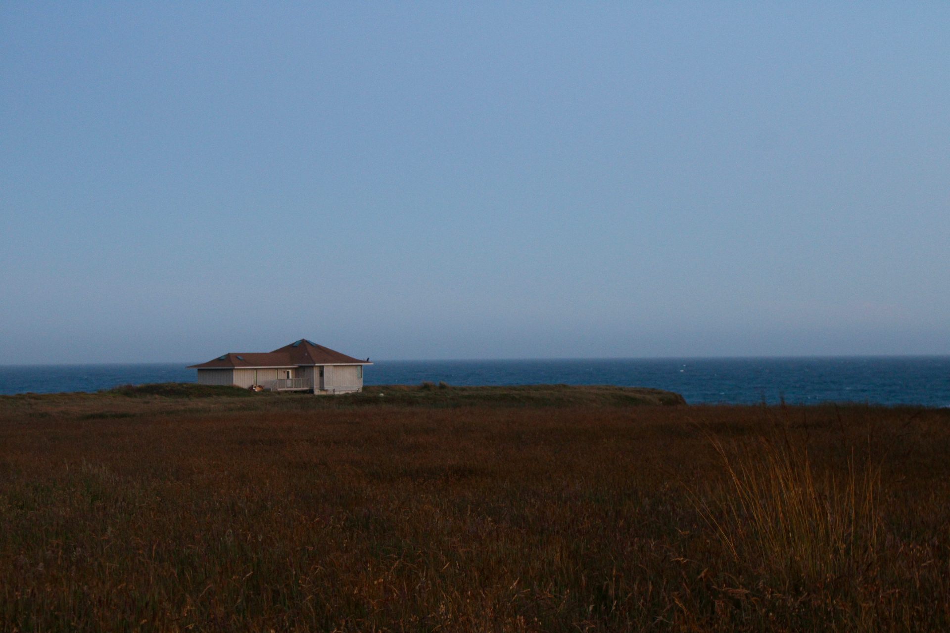 A quiet house on the Mendocino headlands at dawn